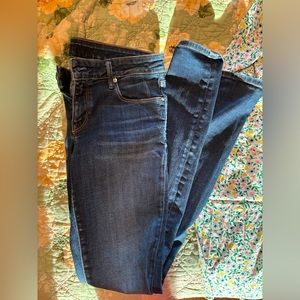 Paradise Mine Aritzia jeans. Size 28 low rise great condition